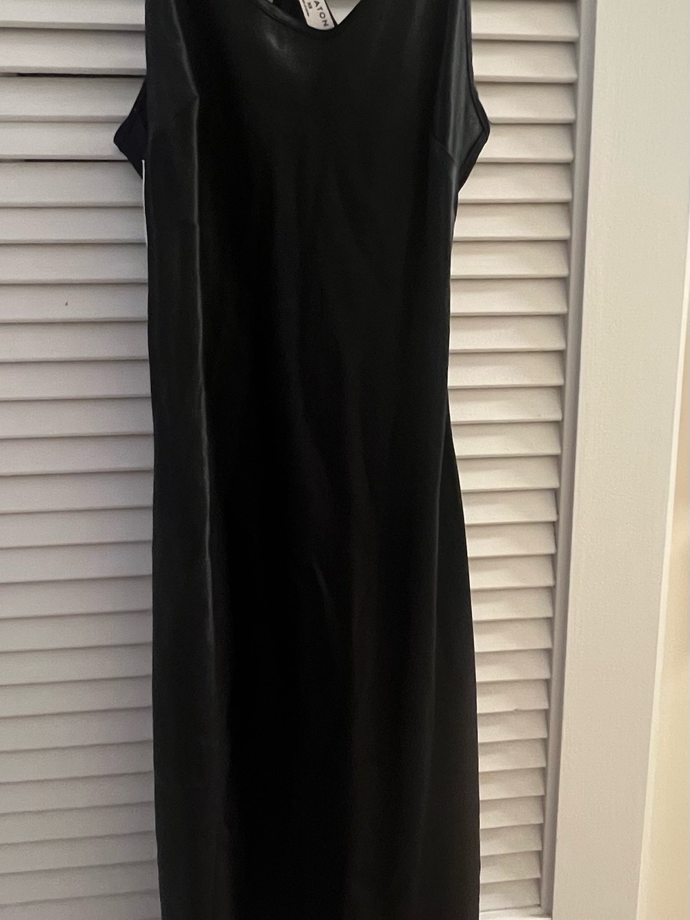 Babaton Black V-Neck Sleeveless Maxi Dress